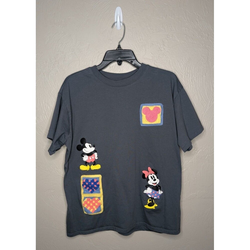 Diseny Freeze Womens XLarge Gray Crochet Details Mickey & Minnie Mouse T Shirt